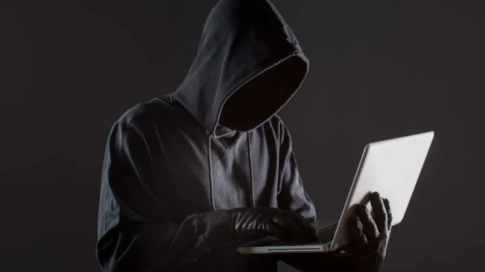 os-golpes-mais-comuns-da-internet-blog-fortes-tecnologia-960x540 os-golpes-mais-comuns-da-internet-blog-fortes-tecnologia-960x540