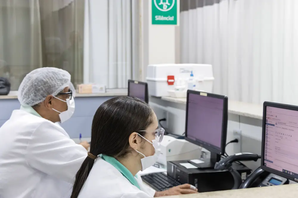 pesquisa-medico-ciencia-estudo-612c56a82e2d9c