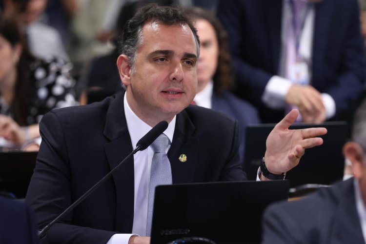 Rodrigo Pacheco reafirma permanência no PSD e cobra freio a movimentos de adesão à extrema direita