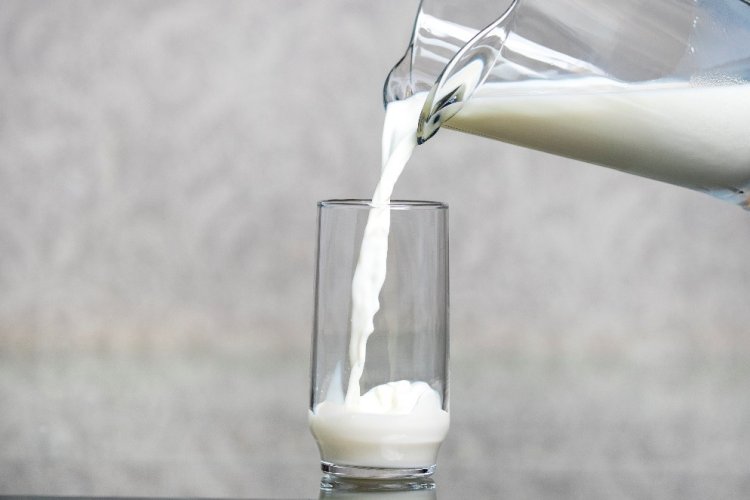 Mais de 6 mil litros de leite são doados pelo Sistema Faemg Senar