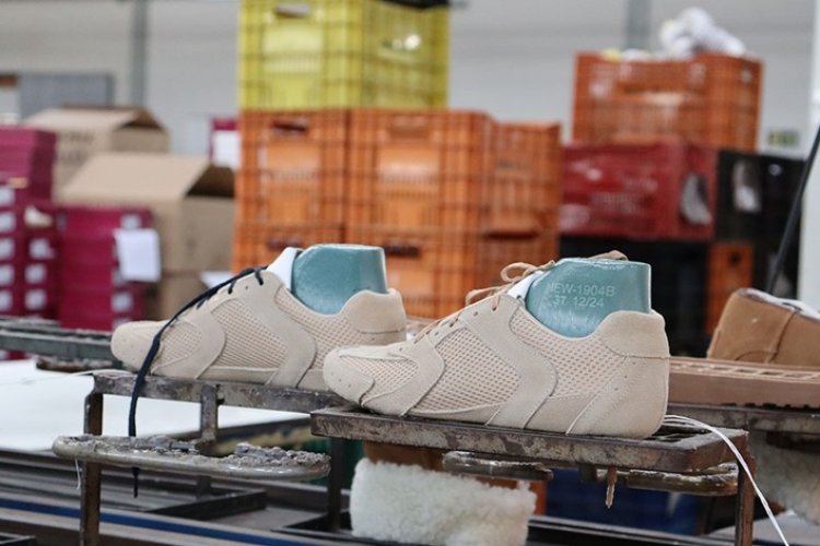 Setor calçadista prevê queda de 2% Setor calçadista prevê queda de 2%