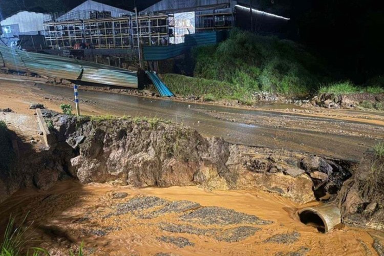 Cava da Vale provoca alagamentos Cava da Vale provoca alagamentos