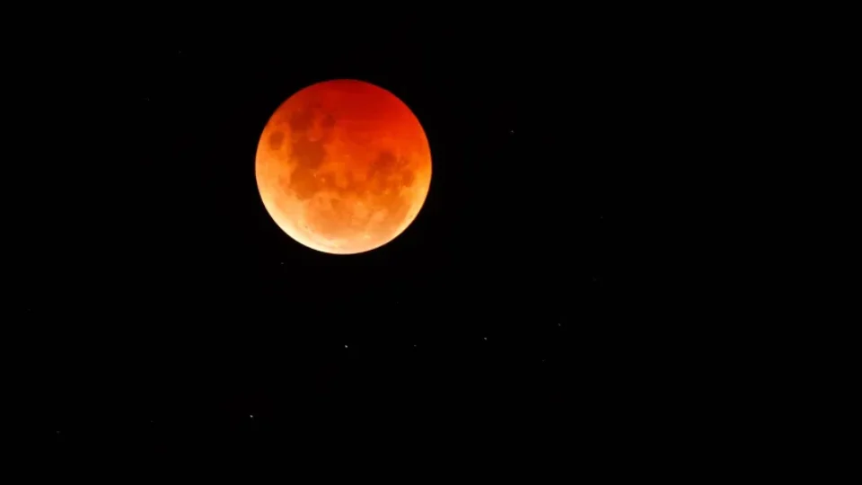 lua-de-sangue-eclipse-lunar-960x540