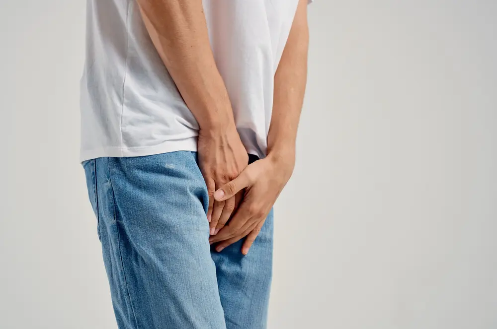 Carnaval: segurar xixi pode prejudicar saúde