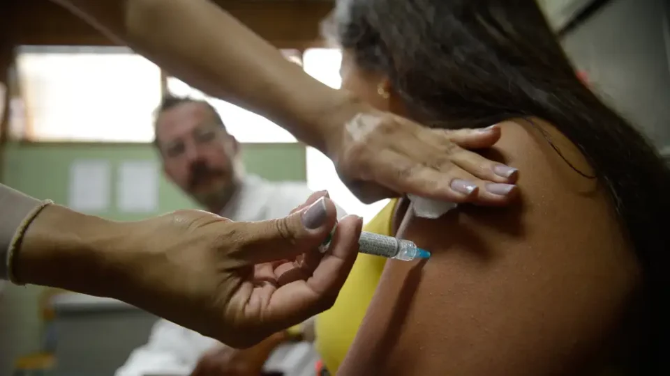 906768-hpv_vacina_-2788-960x540 906768-hpv_vacina_-2788-960x540