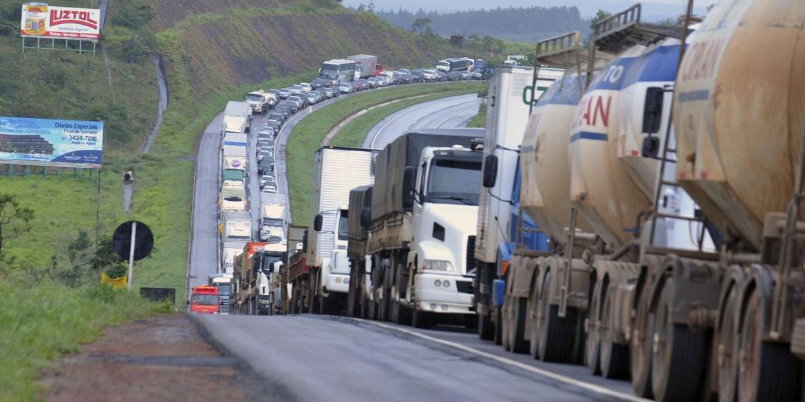 caminhao-caminhoes-3258