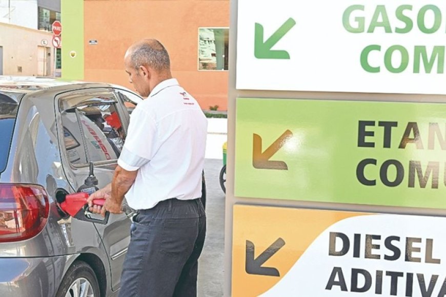 Vendas de combustíveis caem em Minas Vendas de combustíveis caem em Minas