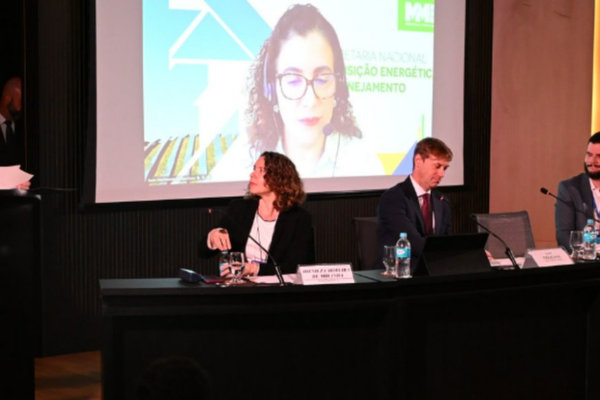 Com R$ 75 milhões para expansão nacional, programa PotencializEE é lançado na FIEMG Com R$ 75 milhões para expansão nacional, programa PotencializEE é lançado na FIEMG