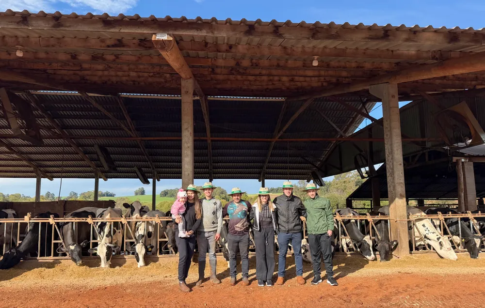 Família Bandeira investiu no consórcio de semoventes para aquisição de animais