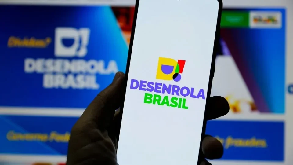 Senado-aprova-Programa-Desenrola-Brasil-e-teto-de-juros-para-rotativo-do-cartao-shutterstock_2337951037-1024x683-1-960x540-1-960x540