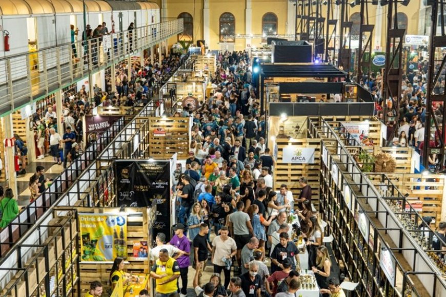 Expocachaça reúne 2 mil rótulos em BH Expocachaça reúne 2 mil rótulos em BH
