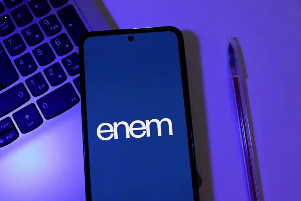 enem-582375230578364346