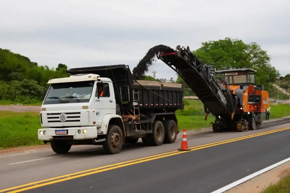 obras-rodovia-123e04592dbf61c9