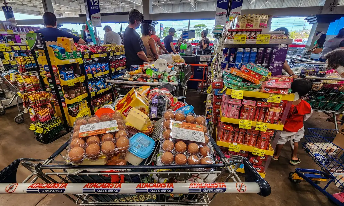 supermercado_20231130_110010 supermercado_20231130_110010